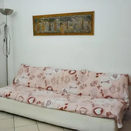 Spacious In The Heart Of - 2 Bedrooms דירה *