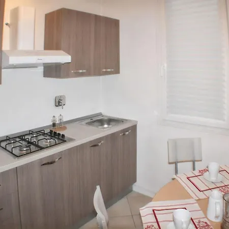 דירה Spacious In The Heart Of - 2 Bedrooms בולוניה