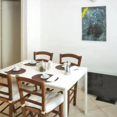 公寓 Spacious In The Heart Of - 2 Bedrooms *